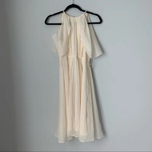 NWT Halston 111creme off shoulder creme dress size 2